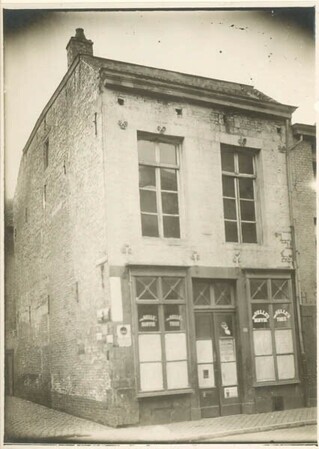 Foto's uit de oude doos van Café de Pieter