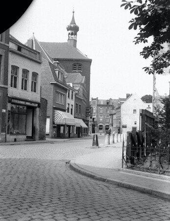 Foto's uit de oude doos van Café de Pieter